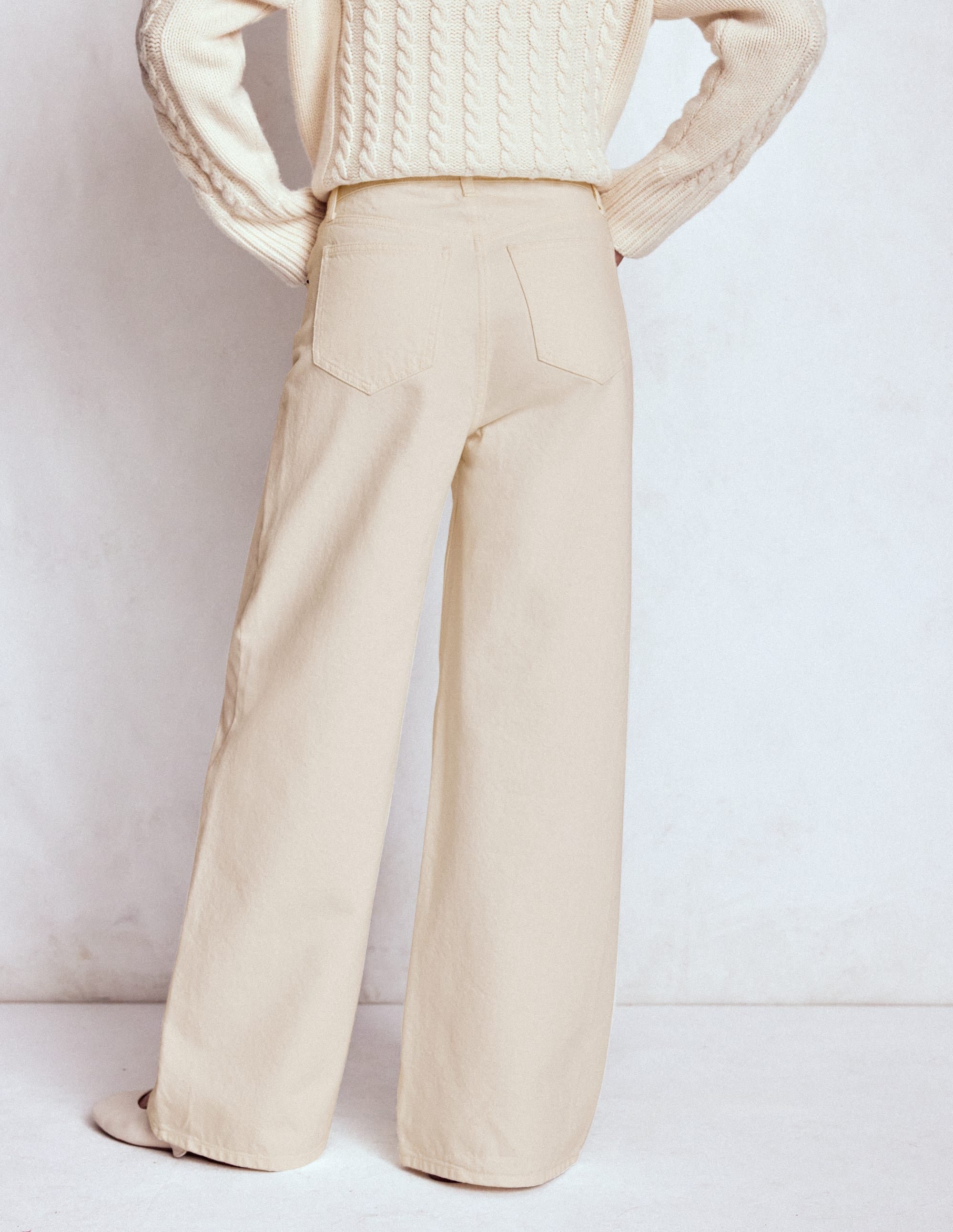 Relaxed Wide Leg  Jeans-Ecru