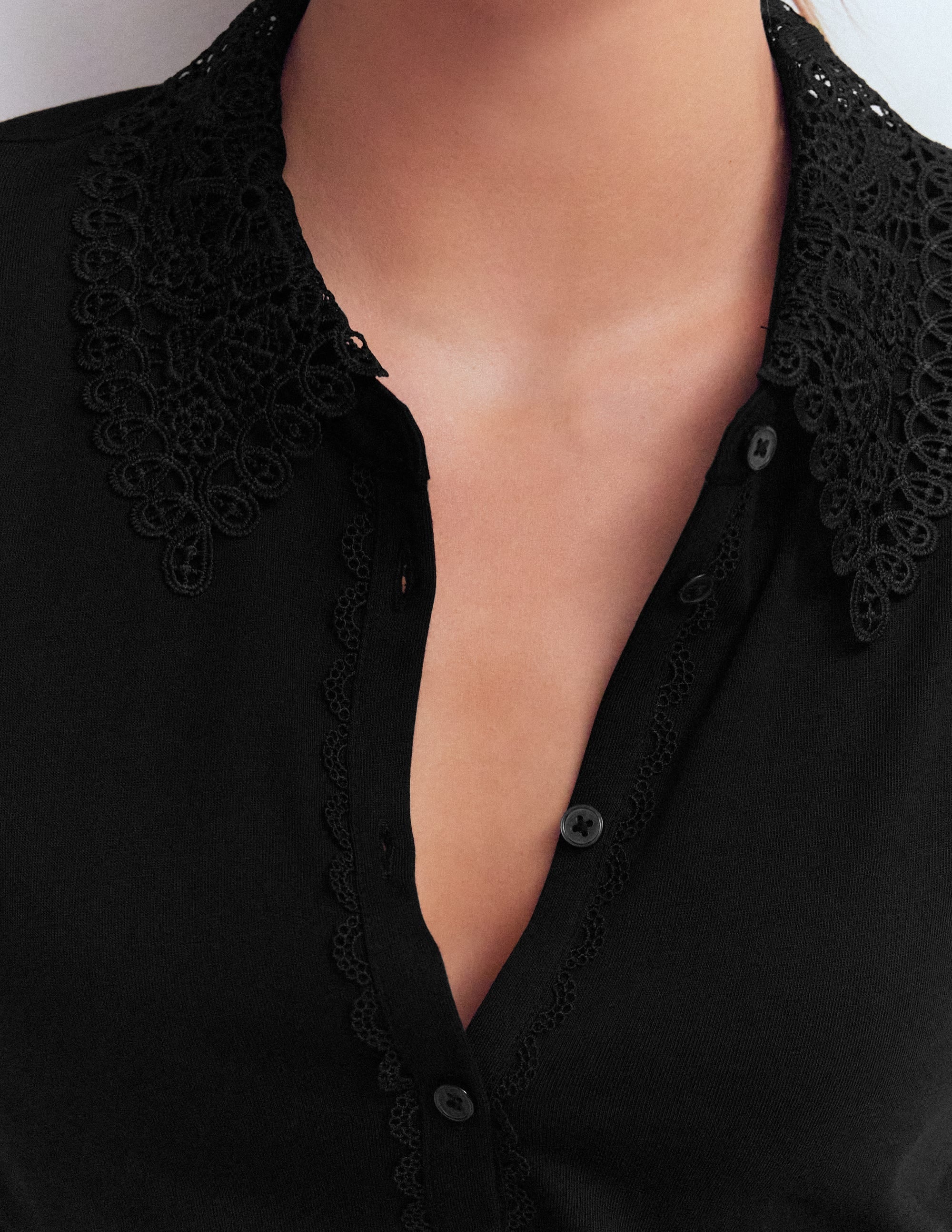 Nessa Broderie Collar Blouse-Black