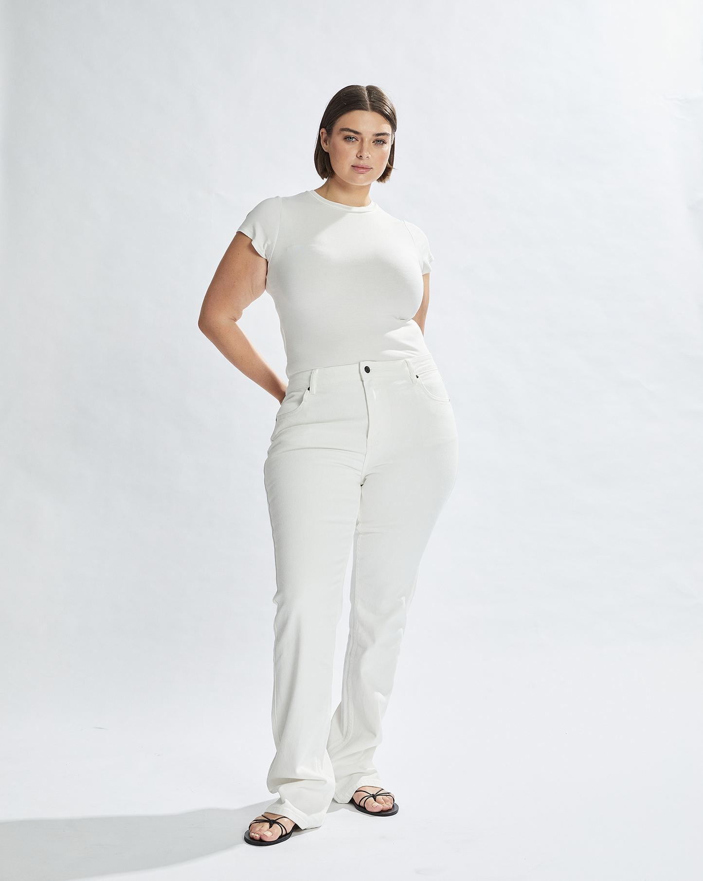 Bodie Jeans White Cropped