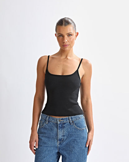 Oli Tank Black