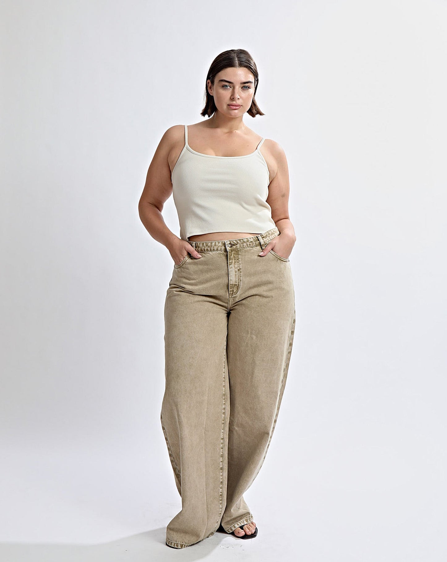 Oli Tank Creme