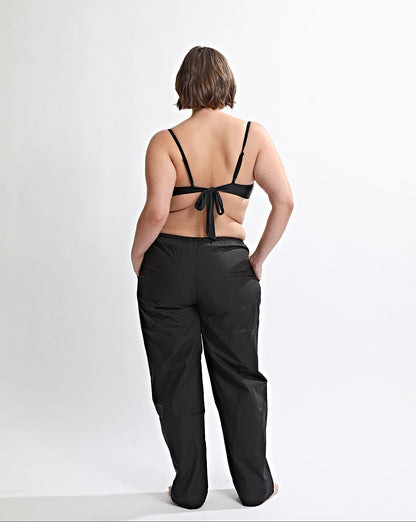Gabby Pants Black Cropped